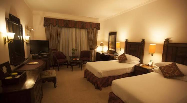 B&B Mumtaz City Islamabad Extérieur photo